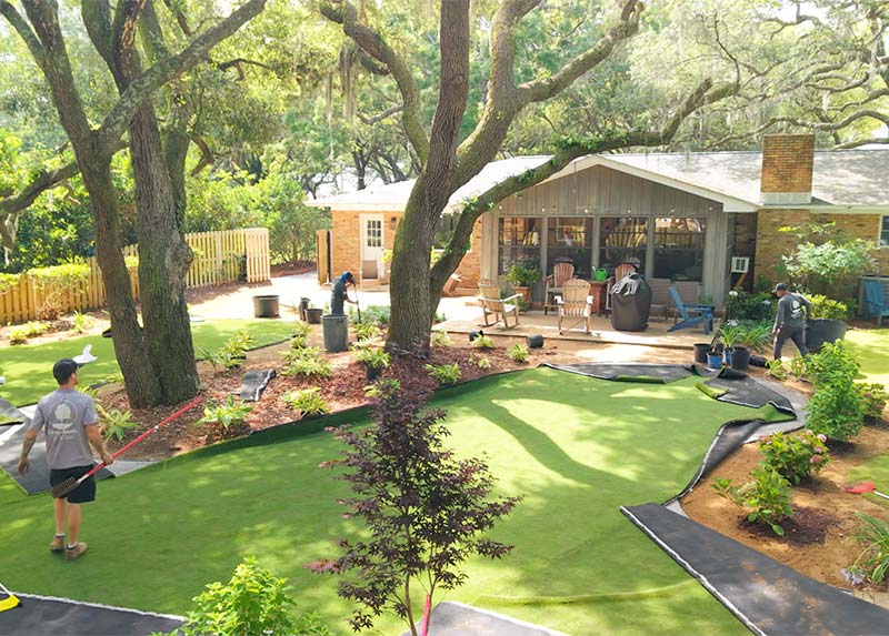 Deep South installing artificial grass and pet turf